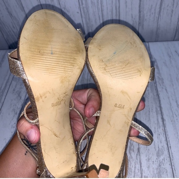 Womens Size 8.5 Steve Madden Feliz Gold Glitter Pumps - Picture 5 of 5